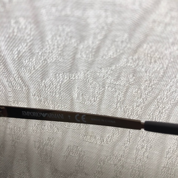 Emporia Armani aviator sunglasses - Picture 3 of 3